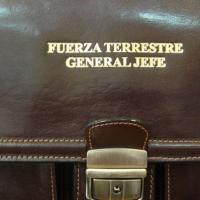Cartera maletín de piel de Ubrique grabada. General Jefe del Cuartel General de Fuerza Terrestre Futer Sevilla