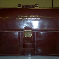 Cartera maletín de piel de Ubrique grabada. General Jefe del Eurocuerpo.