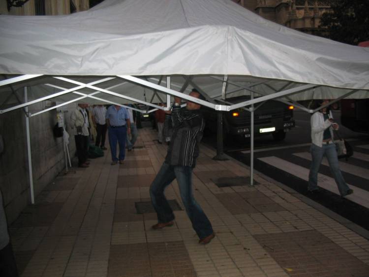 Carpa Plegable. Paso 3 Sevilla