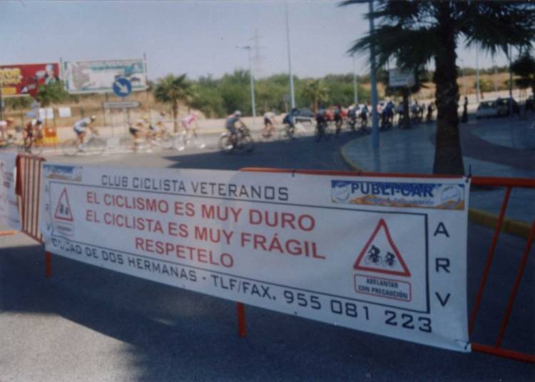 Cartel lona publicitaria de Gran formato. Peña ciclista de Veteranos Dos Hermanas Sevilla.