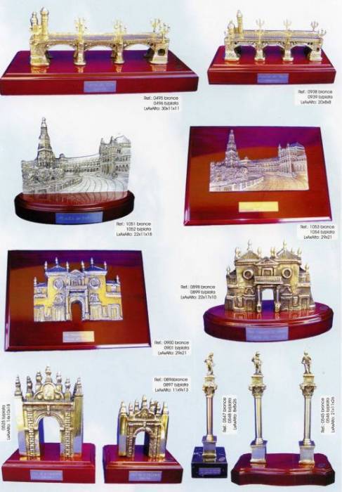 figuras y trofeos Sevilla