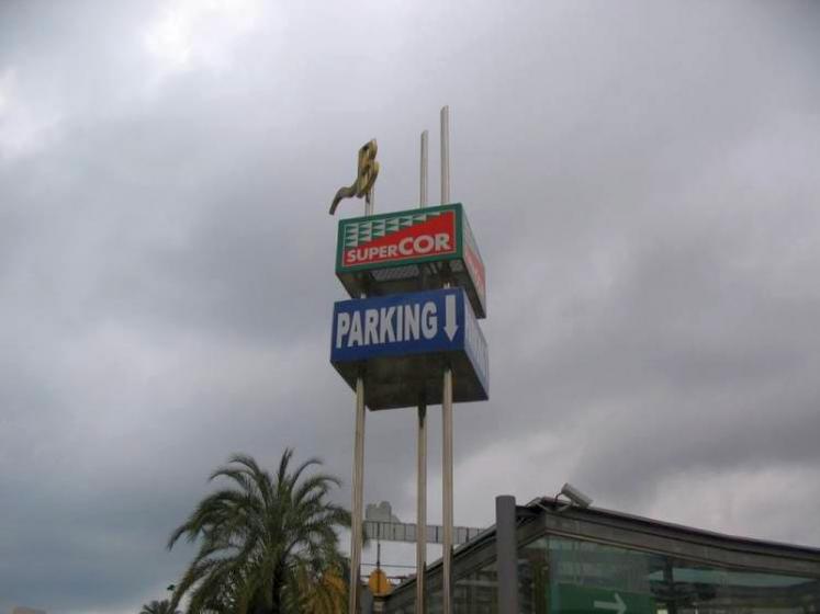 Rótulo cartel Parking Málaga