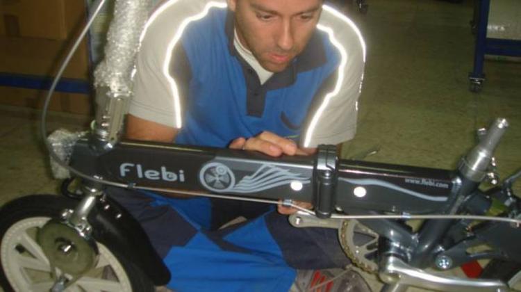 Bicicletas eléctricas Flebi Sevilla. Rotulación integral con vinilos de fundición.