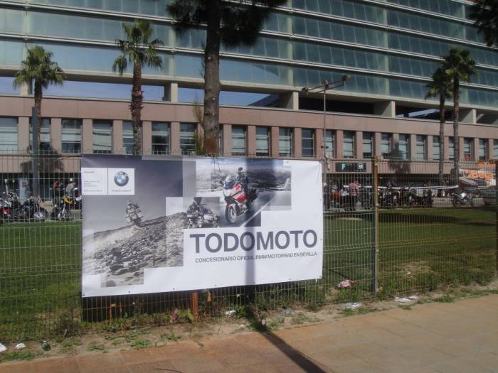 Cartel lona publicitaria de Gran formato. Grupo Todomoto BMW 2ª Feria de la Moto Sevilla