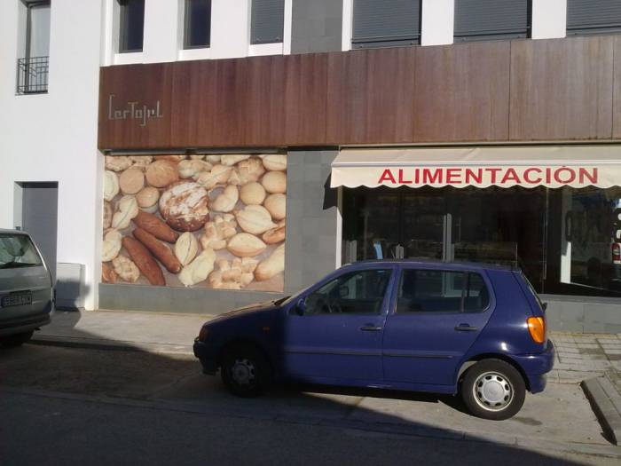 Panadería En Sanlúcar la Mayor Sevilla. Rotulación de vinilos en impresión digital. 