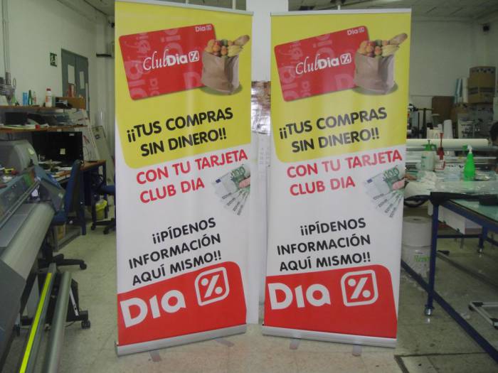 Roll up con lona, Supermercados Maxidía, Día España. Sevilla