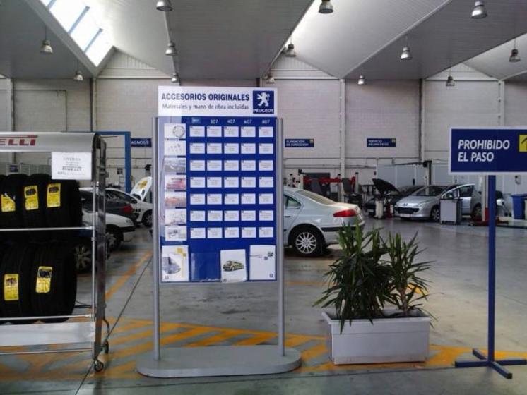 Rótulo cartel Talleres Peugeto Motrisa Dos Hermanas Sevilla