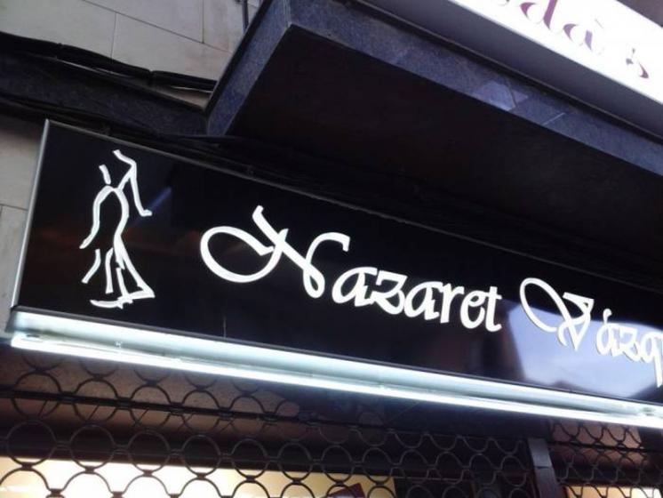 Rótulo de letras y logos de neón pírex. Boutique Nazaret Vázquez Dos Hermanas Sevilla