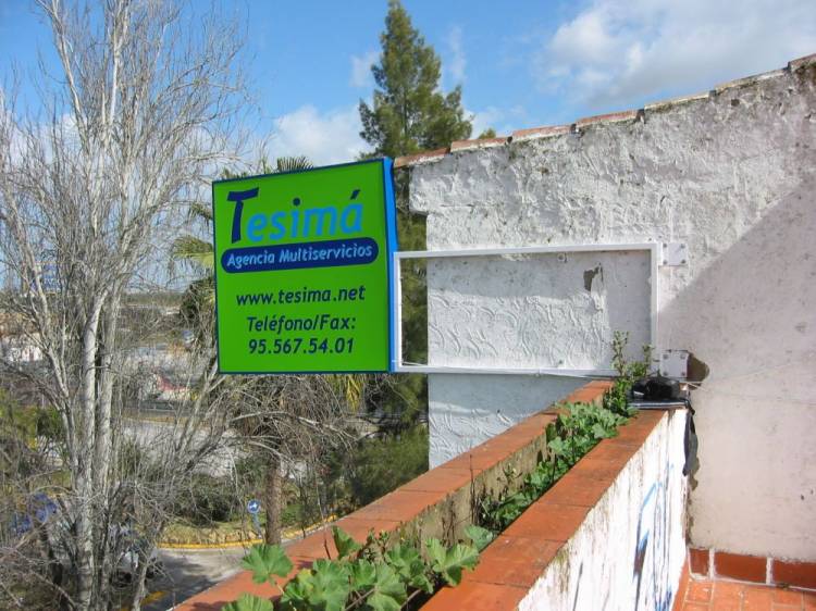 R&oacute;tulo luminoso BanderolaTesim&aacute; Dos Hermanas Sevilla