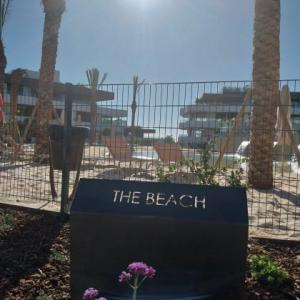 Atriles en acero cortén para urbanización Village Verde fase II en Sotogrande Cádiz
