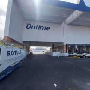 Letras recortadas en composite lacado, para Ontim&eacute; Sevilla. Trabajos para Spal Servicios Sevilla.