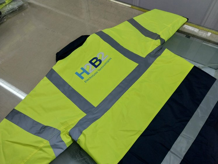 Ropa laboral para H2B2 Dos Hermanas en Sevilla.