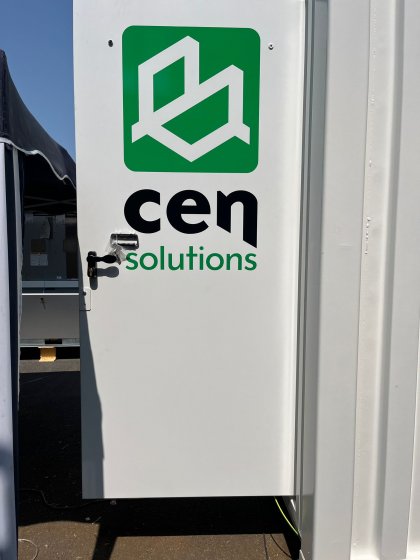 Rotulación de contenedores container en vinilo de corte especial para CenSolutions en Dos Hermanas Sevilla.