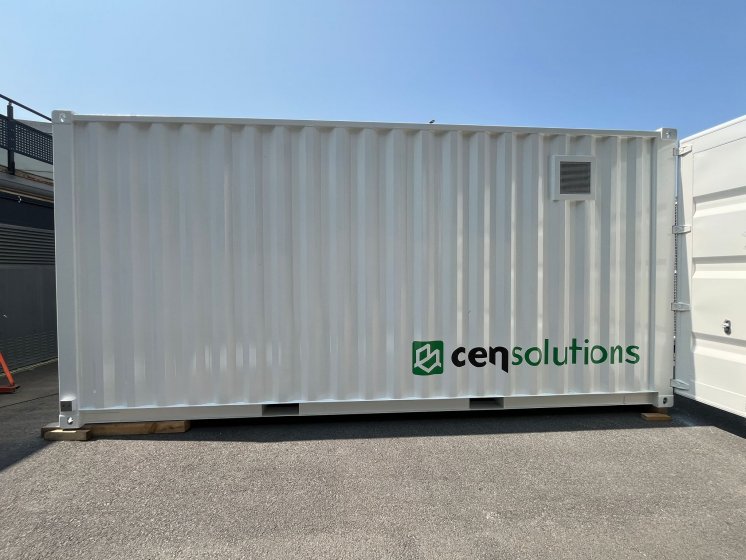 Rotulación de contenedores container en vinilo de corte especial para CenSolutions en Dos Hermanas Sevilla.