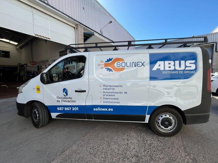 Rotulación de Furgoneta en vinilo fundido en impresión digital y de corte fundidos. Abus Sevilla 