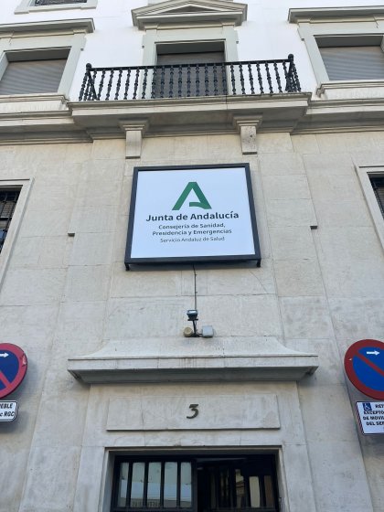 R&oacute;tulo Cartel homologado para el SEPE. Sevilla