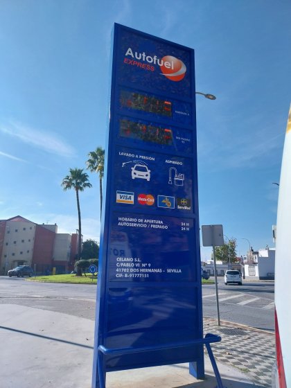 T&oacute;tem para gasolinera Autofuel en Dos Hermanas, Sevilla.