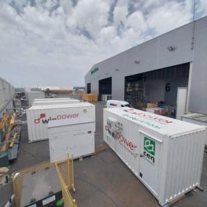 Rotulación de contenedores container en vinilo de corte especial para CenSolutions en Dos Hermanas Sevilla.