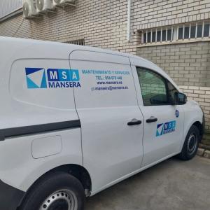Rotulaci&oacute;n de furgoneta en vinilos de corte para Mansera en Dos Hermanas Sevilla.