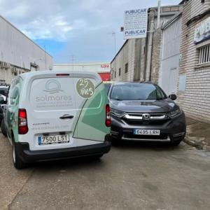 Rotulaci&oacute;n de furgonetas semi integral en impresi&oacute;n digital y vinilo de corte. Inmobiliaria Solmare Huelva.