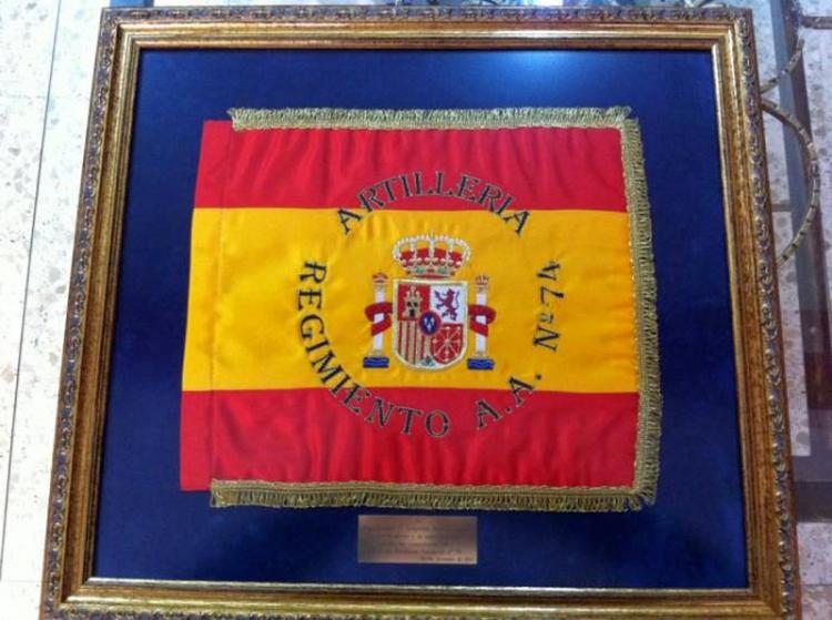 Bandera Estandarte de honor. Regimiento de Artillería A.A. Nº 74