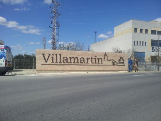 Rótulo cartel letras corpóreas. Villamartín Cádiz Letras en acero cortén