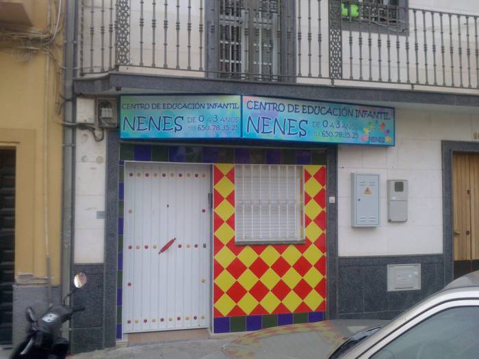 Rótulo luminoso. Centro de Educación Infantil Nenes, Dos Hermanas Sevilla