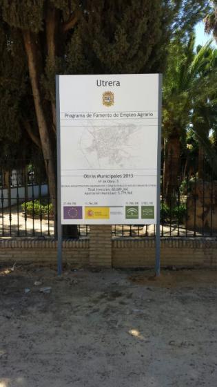 Valla publicitaria o cartelera, así como cartel de obra  panelable y rotulada con vinilo. Consurso para el Programa de Fomento Agrario del Ayuntamiento de Utrera Sevilla