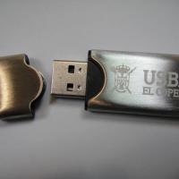 Pendrive 8 GB grabado a láser. Usba El Copero Sevilla