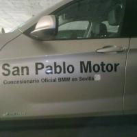 Rotulación en vinilos de corte de códigos QR , San Pablo Motor BMW Sevilla