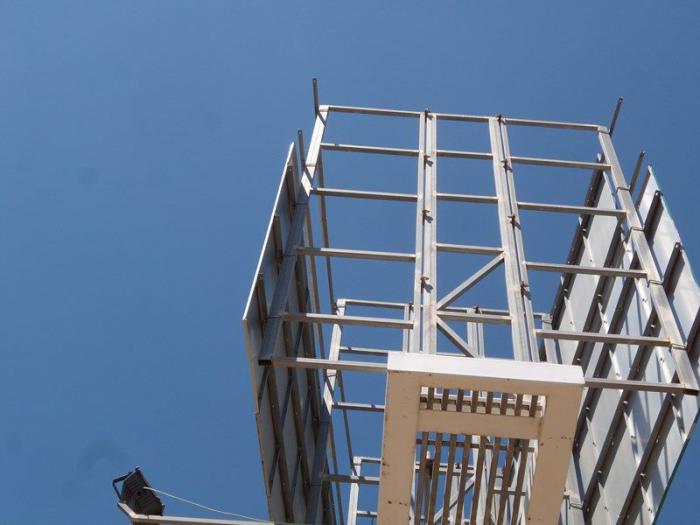 Reparación completa de monoposte en Fiñana Almería.