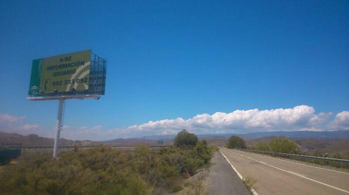 Reparación completa de monoposte en Fiñana Almería. Vista terminado