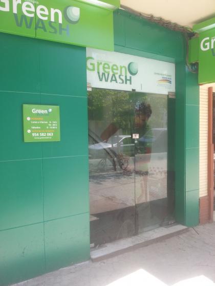 Rótulo cartel con rotulación Green Wash Sevilla