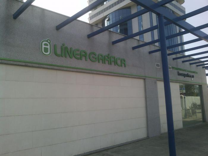Rótulo cartel letras corpóreas. Línea Gráfica Sevilla, Parque Nuevo Torneo.