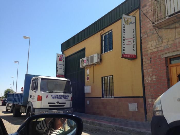 Rótulo luminoso. Construcciones Rodríguez Ponce, Dos Hermanas Sevilla