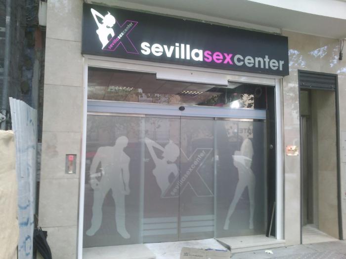 SevillaSexCenter. Rotulación de vinilos en impresión digital y al ácido