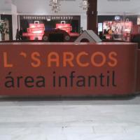 Rotulación de vinilos en Área Infantil, Centro Comercial Los Arcos. Trabajos realizados para Acciona Service, Sevilla