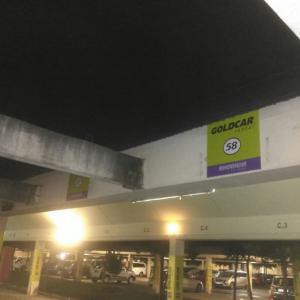 Cambio de señalización carteles y lonas. Mantenimiento de Parking Gold Car Rental,en aeropuerto de Sevilla