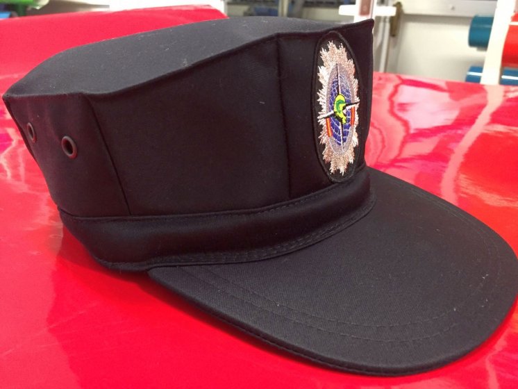 Gorra profesional policial con escudo bordado. Agrupación Motorista Cota Cero Sevilla.