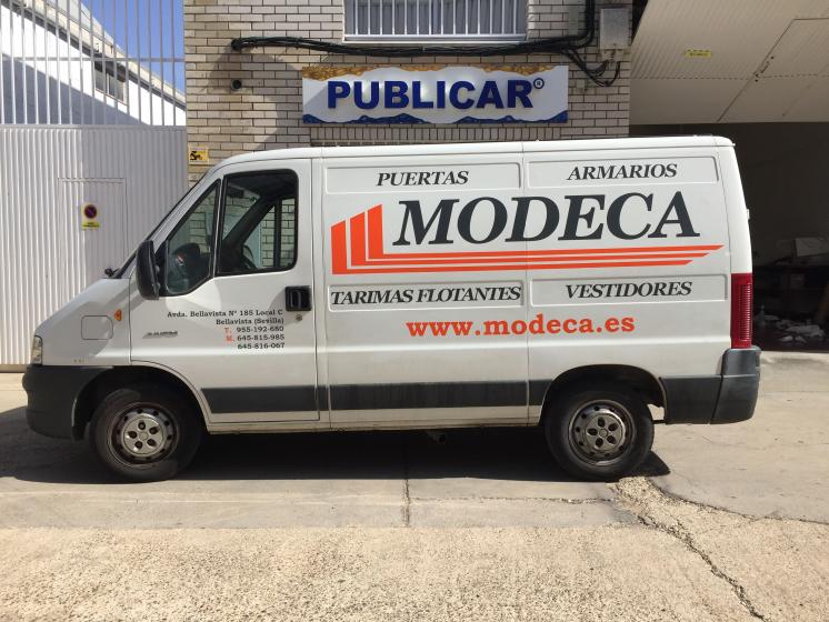 Modeca Dos Hermanas Sevilla. Rotulación de furgoneta en vinilos de corte