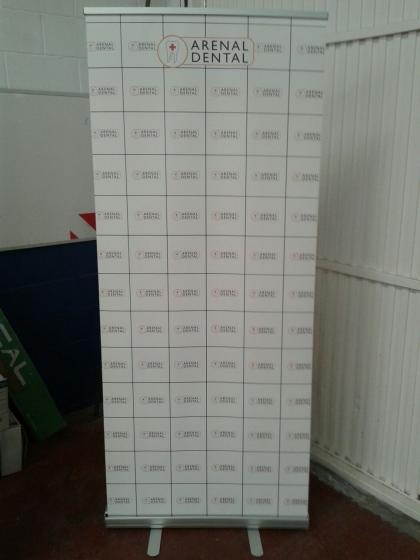 Roll up en lona  para Arenal Dental. Sevilla