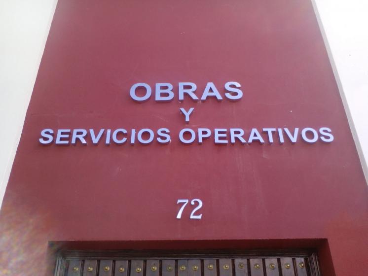 Rótulo cartel letras corpóreas. Ayuntamiento de Utrera. Letras en acero inoxidable.