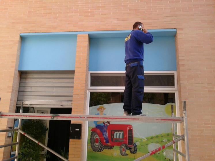 Rótulo cartel letras corpóreas. Escuela infantil la Granjita. Composición de letras y figuras en PVC lacados en varios colores