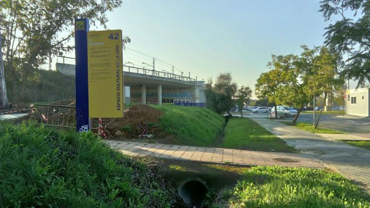 Universidad Pablo de Olavide Sevilla. Señalización y mobiliario informativo.