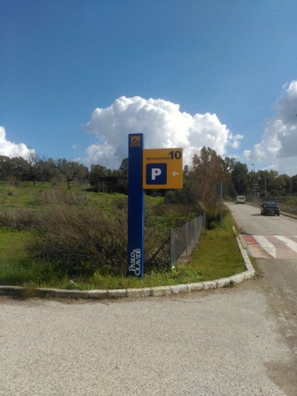 Universidad Pablo de Olavide Sevilla. Señalización y mobiliario informativo.