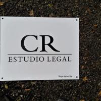 Rótulo cartel con rotulación CR estudio Legal Sevilla