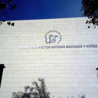 Rótulo cartel letras corpóreas. Universidad de Sevilla, Biblioteca Rector Antonio Machado y Núñez