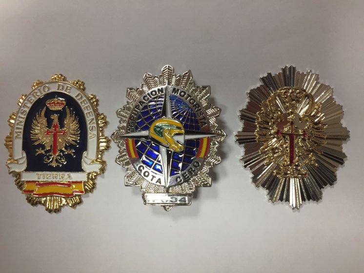 Placas insignias de Cuerpos y Seguridad del Estado. Agrupación Motorista Cota Cero Sevilla 