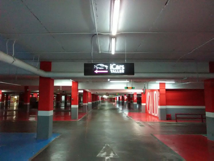 Rótulo caja de luz señalizador plazas parking para Icars Sevilla