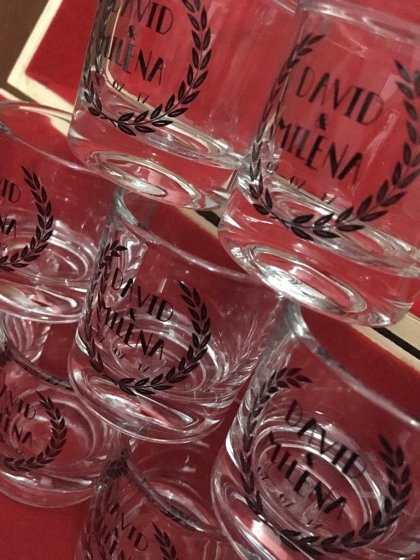 Vaso de cristal chupito, serigrafiado ó grabado en tinta al horno para boda. Sevilla